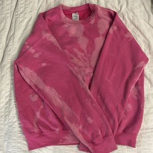 Adorable sweater perfect for every season!! Super soft and lush!!